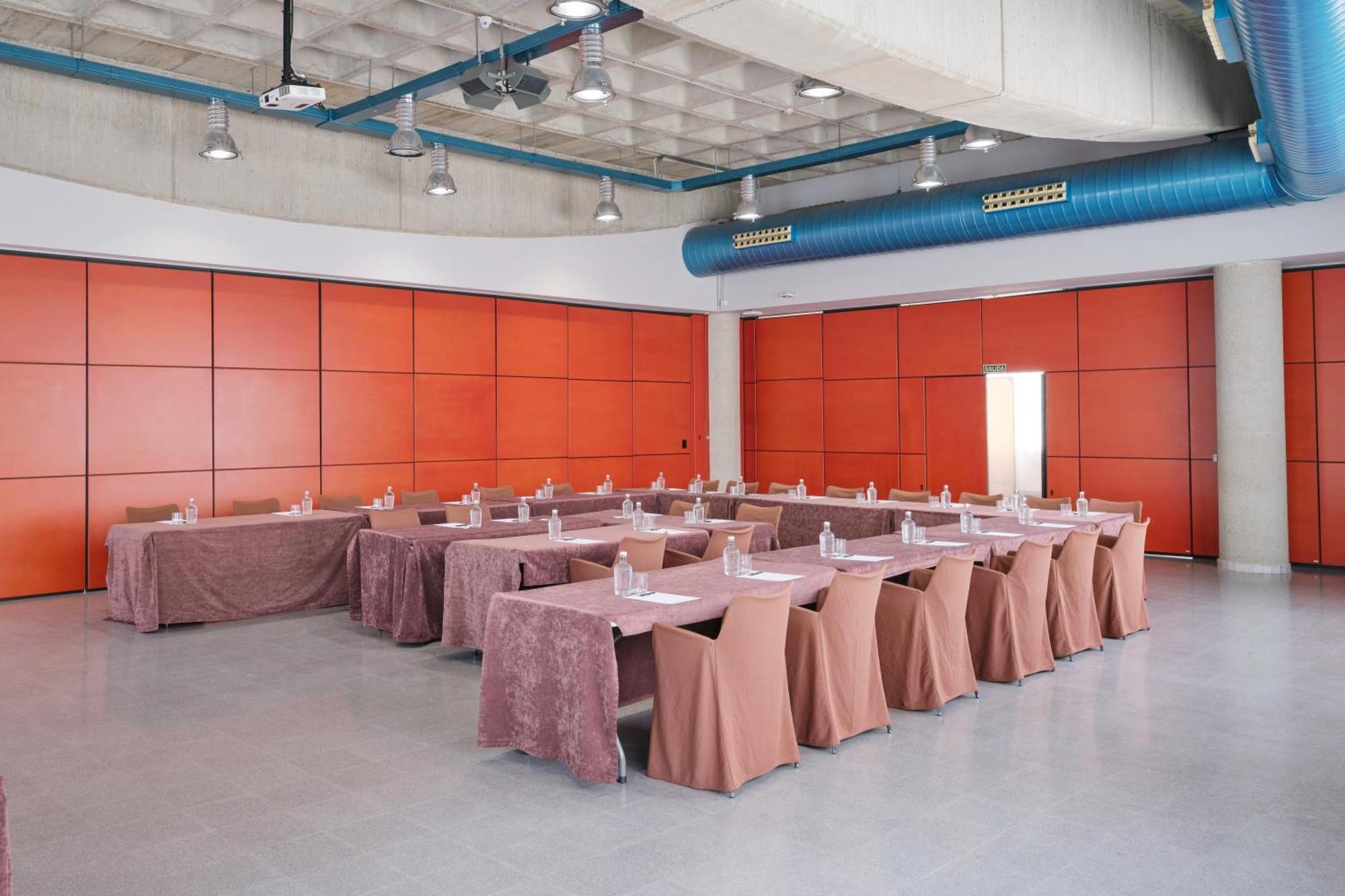 Exe Campus Hotel Cerdanyola del Valles Luaran gambar