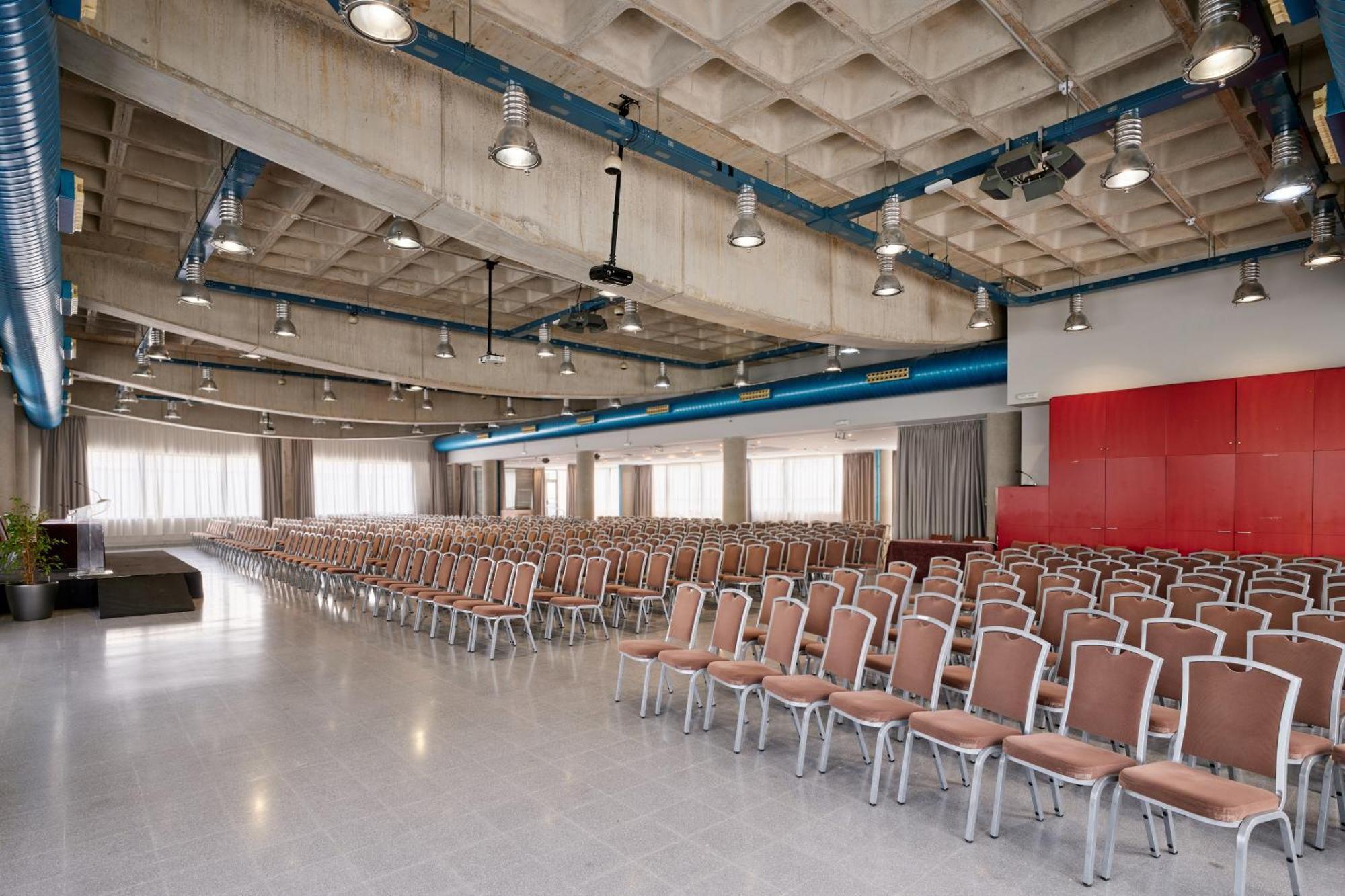 Exe Campus Hotel Cerdanyola del Valles Luaran gambar