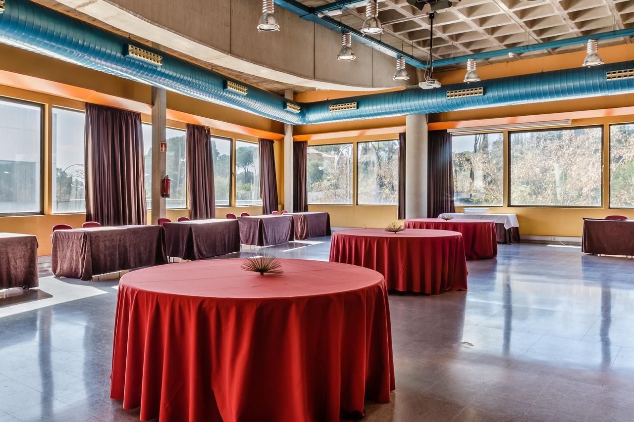Exe Campus Hotel Cerdanyola del Valles Luaran gambar